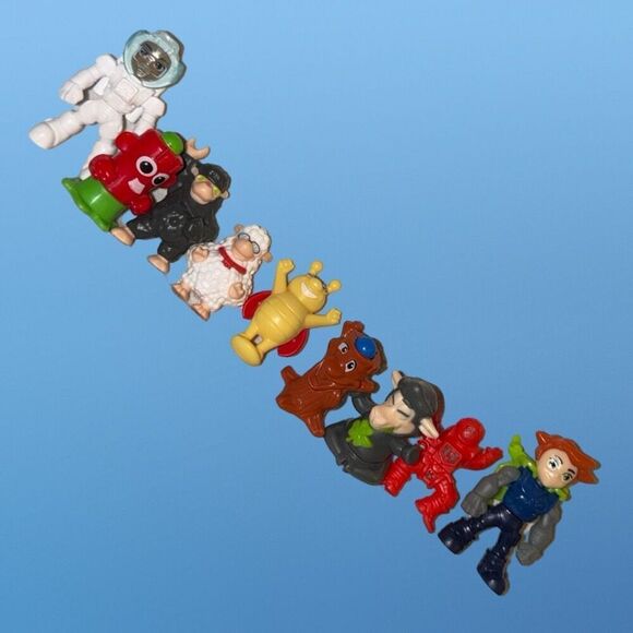 Lot of Kinder Suprise Toys Astronaut Sheep Monkey Ladybug Mini Figures B23 - Picture 8 of 11